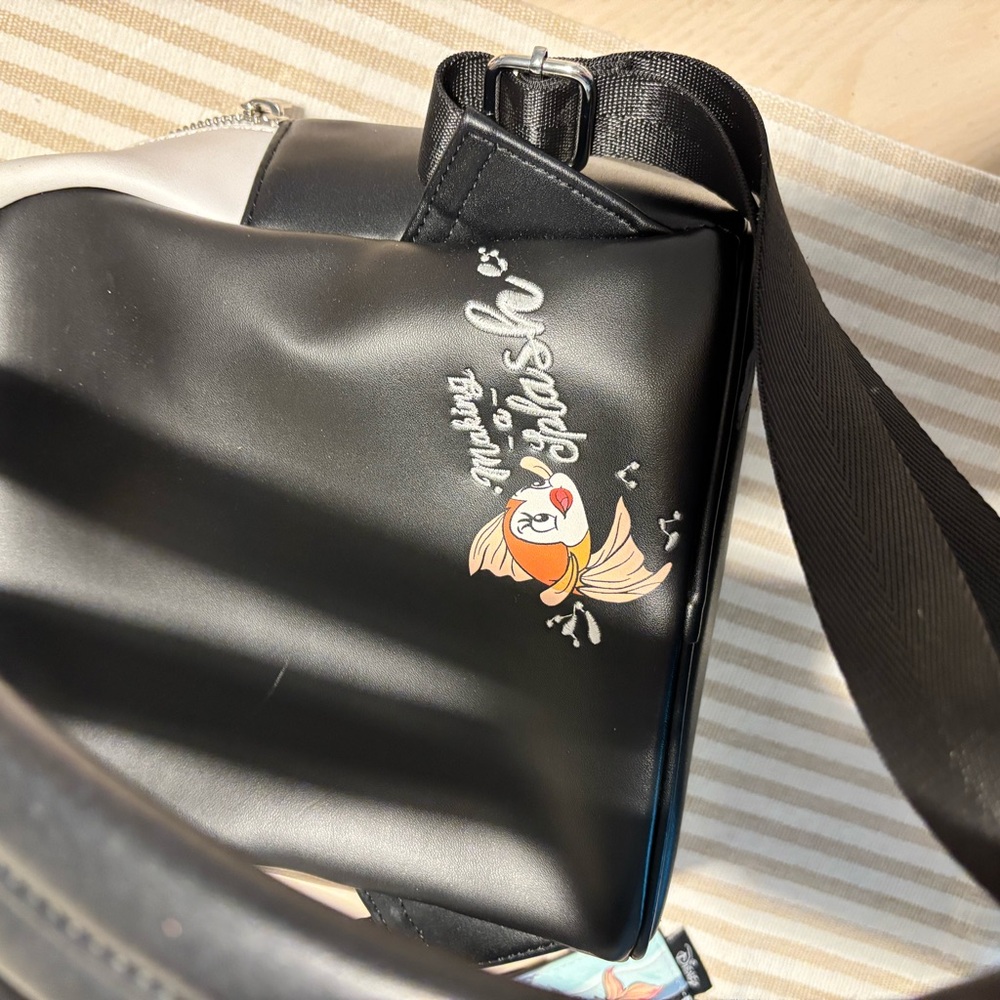 Loungefly Disney Figaro and Cleo mini backpack and wallet set - Picture 3 of 5